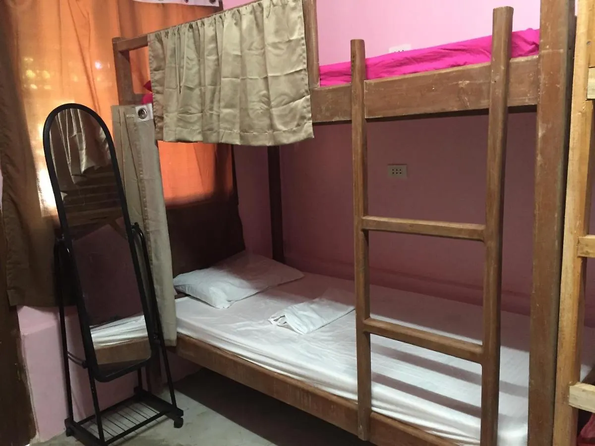 Bohemian Bohol Hostel Panglao